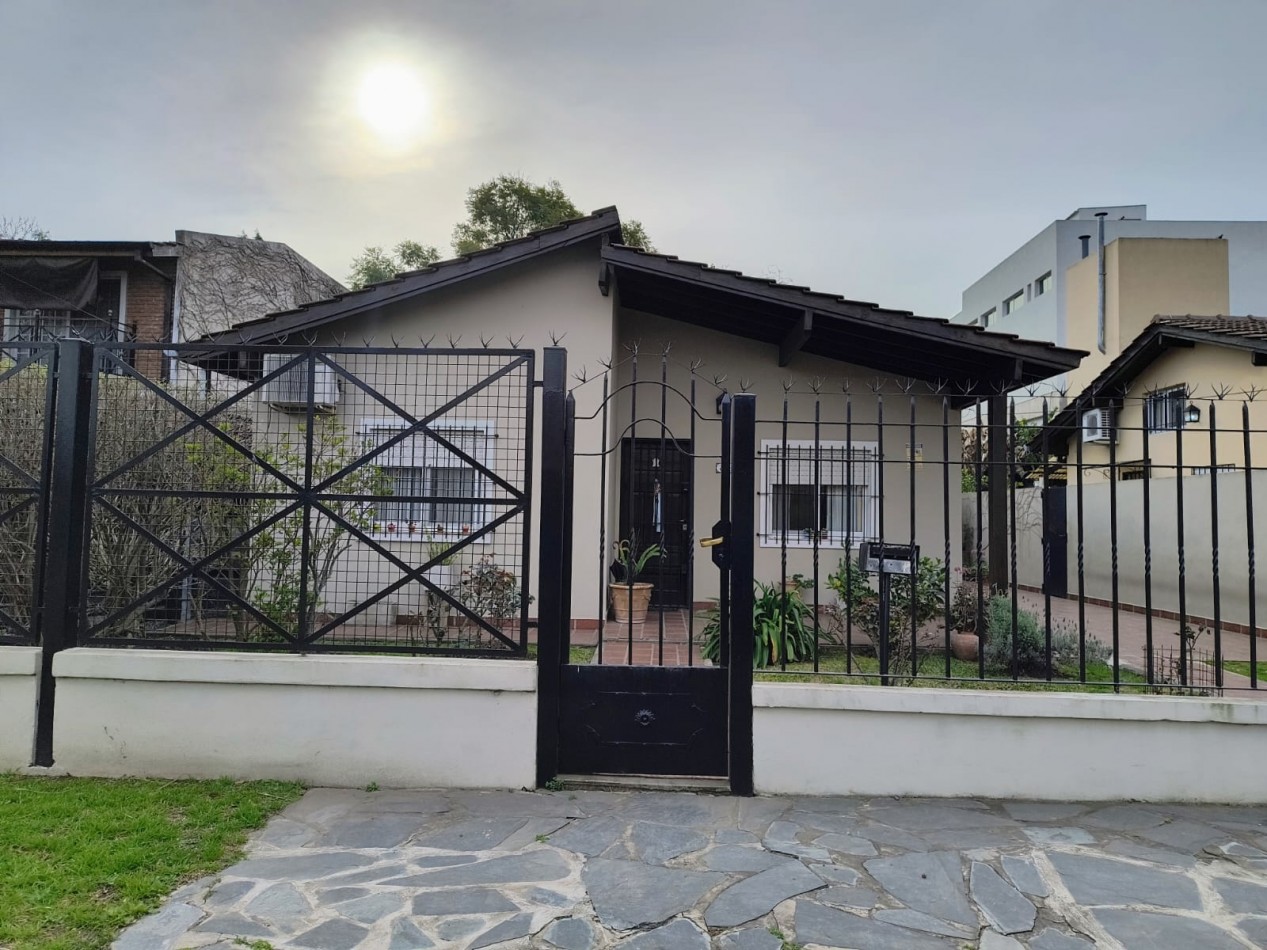 CASA EN VENTA PILAR VILLA MORRA