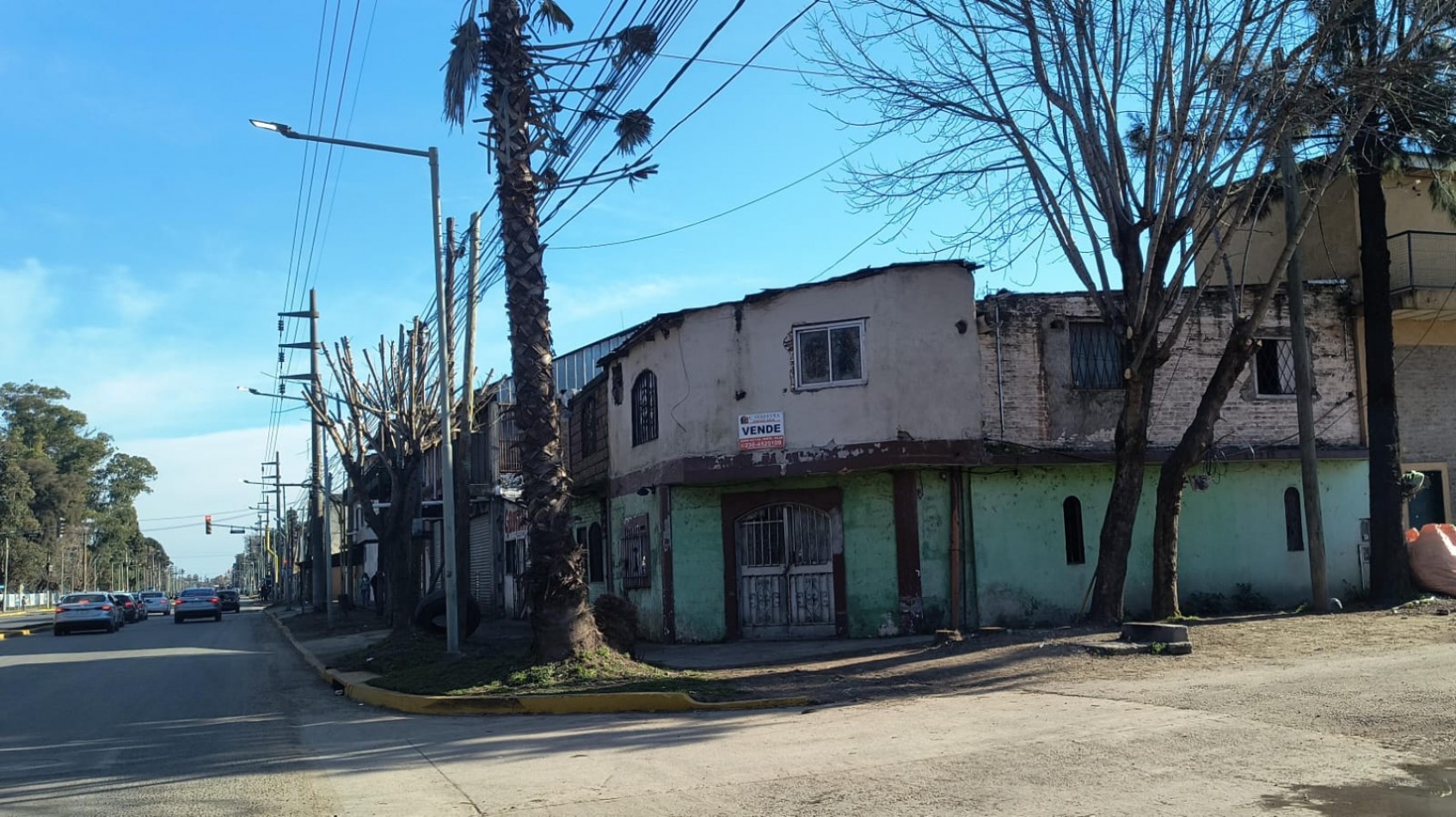 TERRENO CON MEJORAS SOBRE RUTA 25 A ESCOBAR