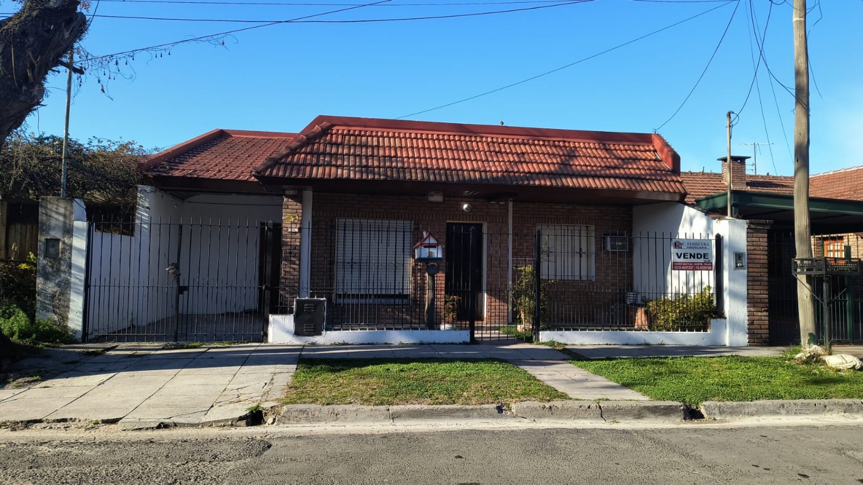 CASA 3 DORMITORIOS