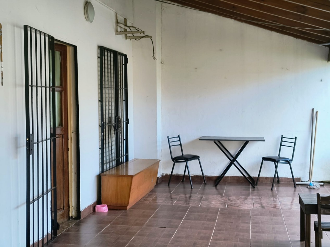 CASA 3 DORMITORIOS