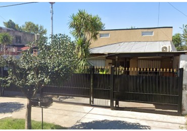 EN VENTA VIVIENDA MULTIFAMILIAR